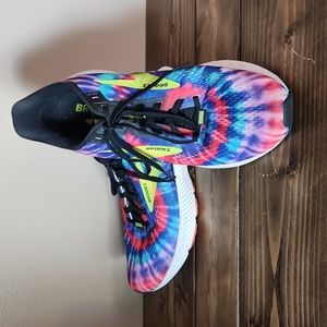 Brooks Launch 8